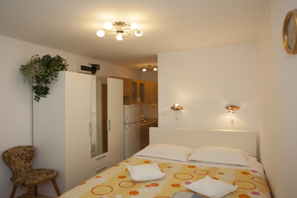 Apartments Leo Сплит Екстериор снимка