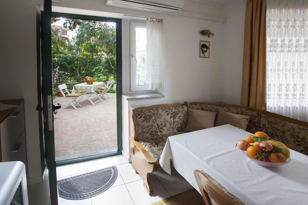 Apartments Leo Сплит Екстериор снимка