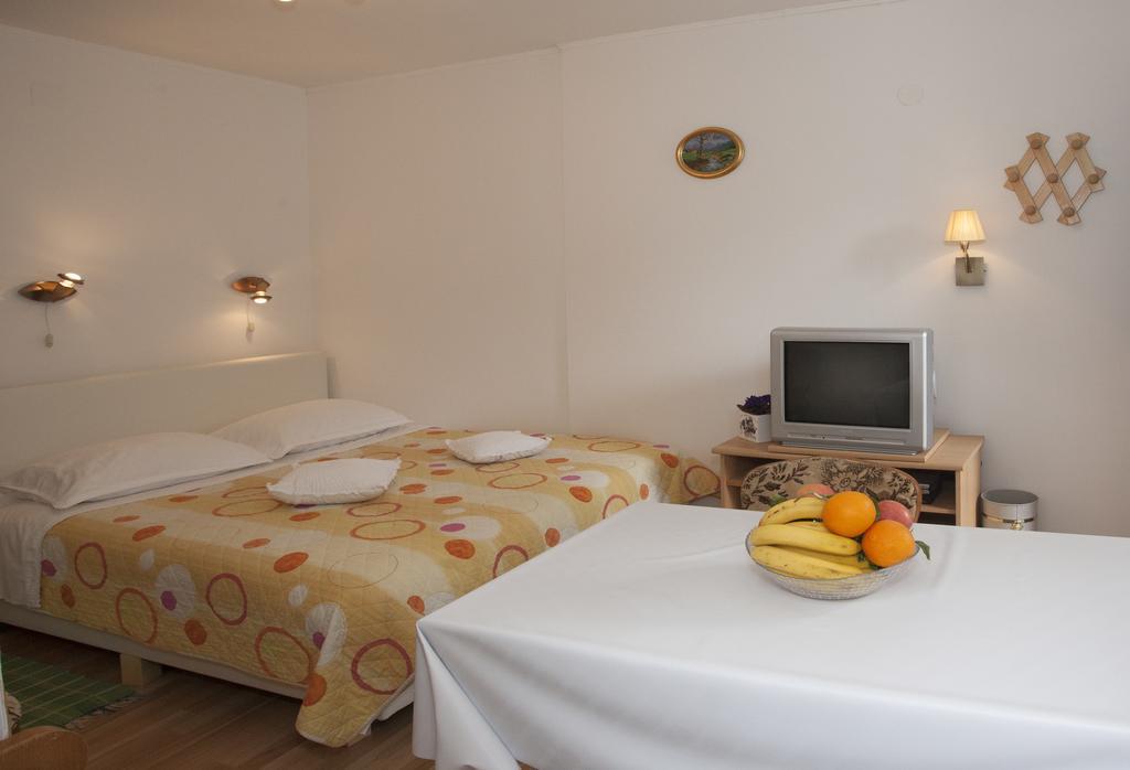 Apartments Leo Сплит Екстериор снимка
