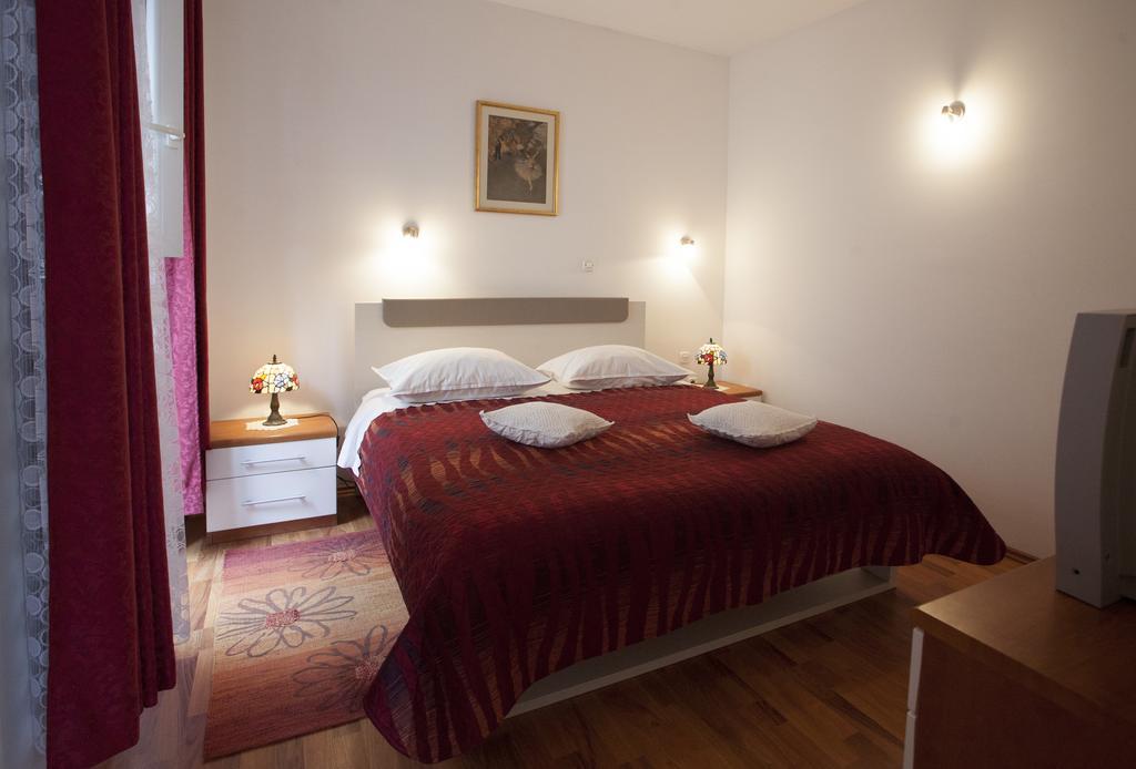 Apartments Leo Сплит Екстериор снимка