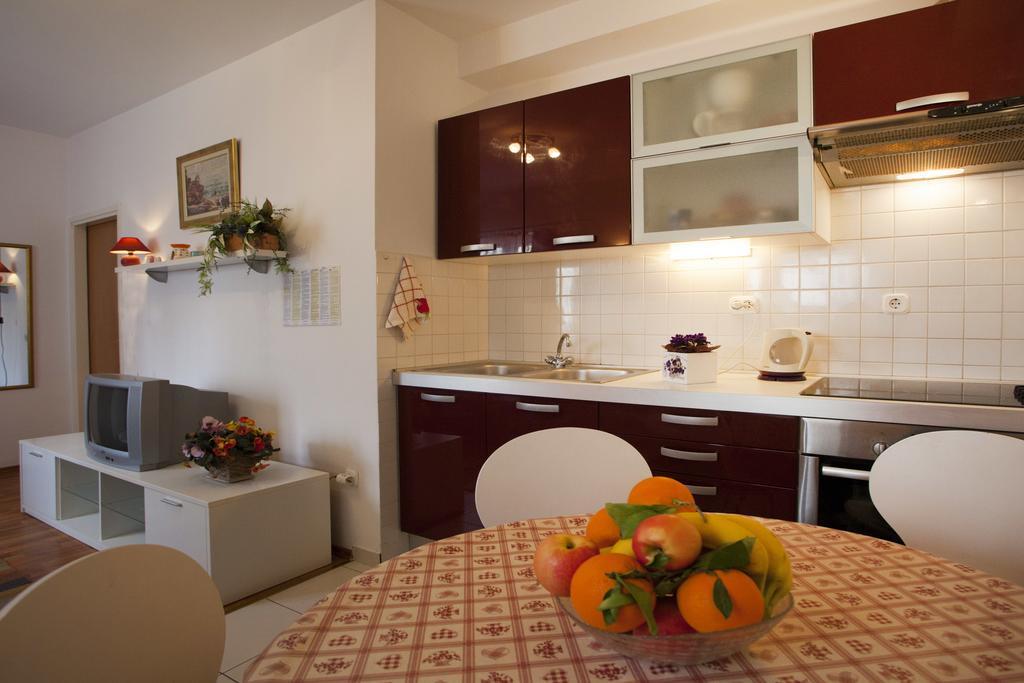 Apartments Leo Сплит Екстериор снимка