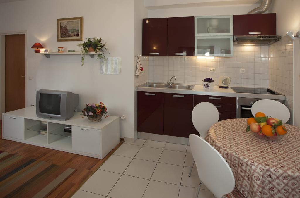 Apartments Leo Сплит Екстериор снимка