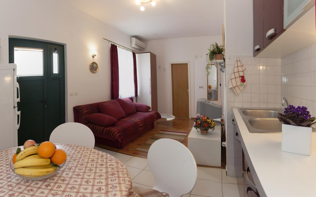 Apartments Leo Сплит Екстериор снимка